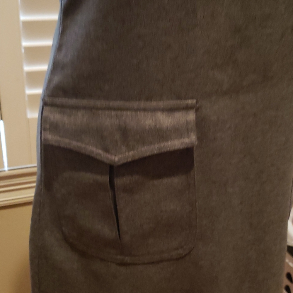 Dress - Picture 2 of 4